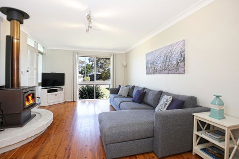 Hayes Beach House I Award Winner I 4 Mins To Beach - Tourism Gold Coast 2