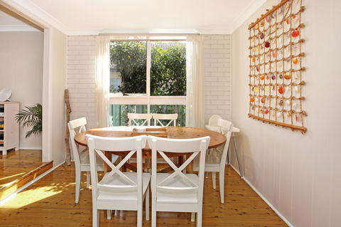 Hayes Beach House I Award Winner I 4 Mins To Beach - Tourism Gold Coast 13