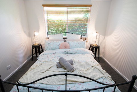 Armidale Cottage - House 2 - Tourism Gold Coast 25