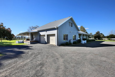 Terara Riverside Retreat - Gold Coast 43