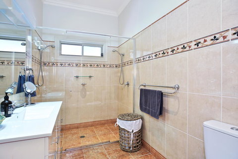 Terara Riverside Retreat - Gold Coast 15