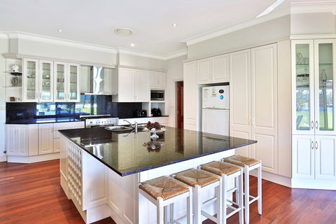 Terara Riverside Retreat - Gold Coast 3