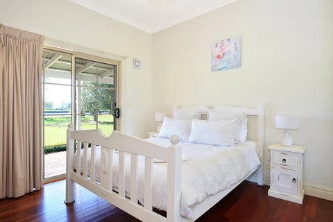 Terara Riverside Retreat - Gold Coast 14