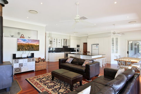 Terara Riverside Retreat - Gold Coast 6