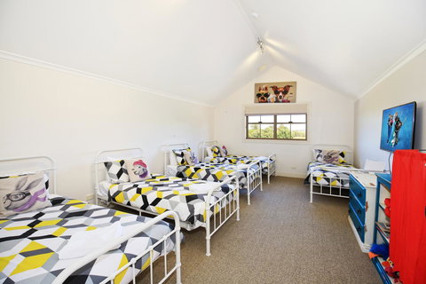 Terara Riverside Retreat - Gold Coast 12