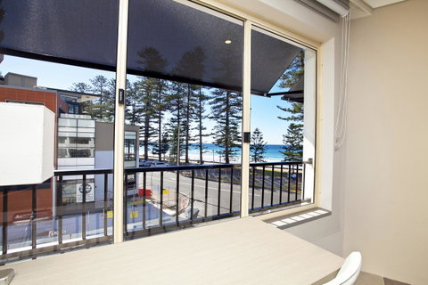 Manly Paradise Motel & Apartments - Tourism Gold Coast 10