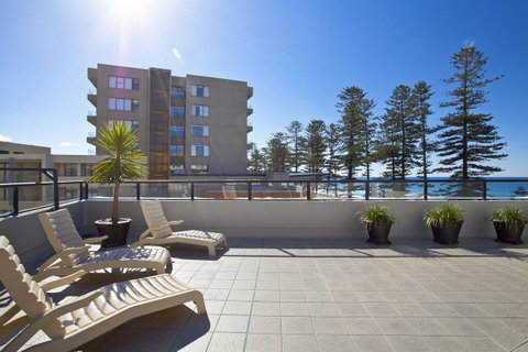 Manly Paradise Motel & Apartments - Tourism Gold Coast 7
