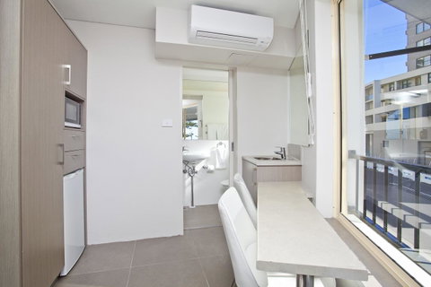 Manly Paradise Motel & Apartments - Tourism Gold Coast 6