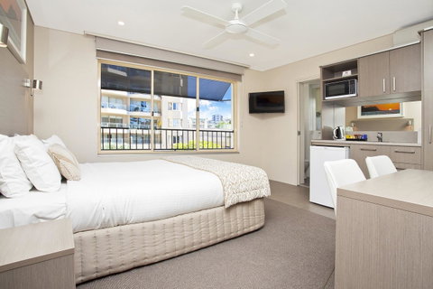 Manly Paradise Motel & Apartments - Tourism Gold Coast 14
