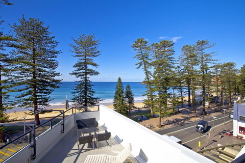 Manly Paradise Motel & Apartments - Tourism Gold Coast 16