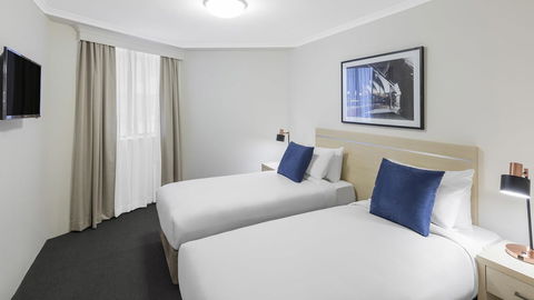 Oaks Sydney Castlereagh Suites - Tourism Gold Coast 14
