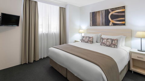 Oaks Sydney Castlereagh Suites - Tourism Gold Coast 12