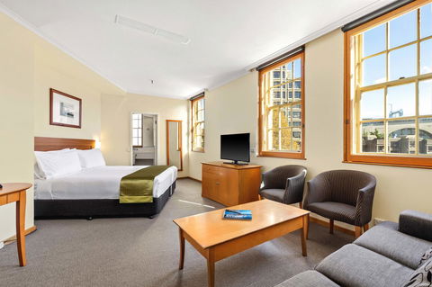 Sydney Harbour Hotel - Tourism Gold Coast 7