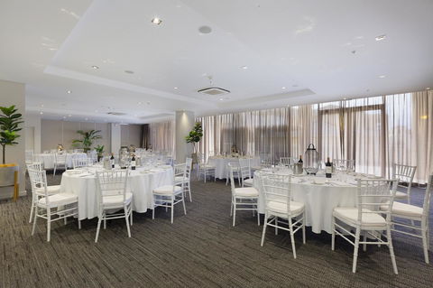 Sage Hotel Wollongong - Tourism Gold Coast 32