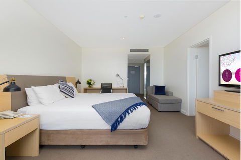 Sage Hotel Wollongong - Tourism Gold Coast 40