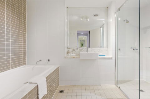 Sage Hotel Wollongong - Tourism Gold Coast 5