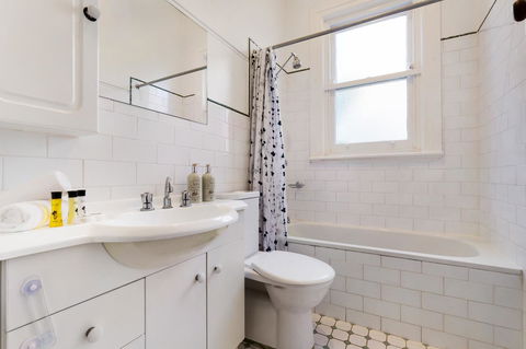 Drummoyne 3 Bedroom Home (62ALE) - Tourism Gold Coast 7