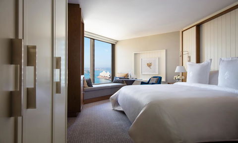 Four Seasons Hotel Sydney - Tourism Gold Coast 11