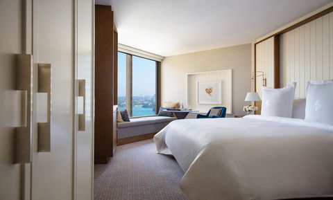 Four Seasons Hotel Sydney - Tourism Gold Coast 4