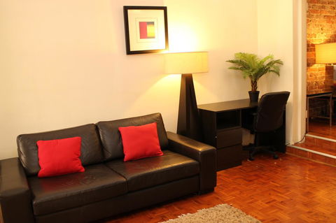 Newtown Cozy Stays - Tourism Gold Coast 12