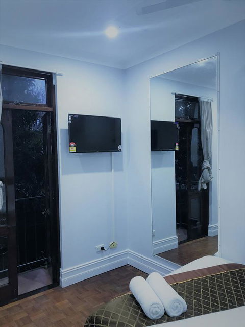 Newtown Cozy Stays - Tourism Gold Coast 40