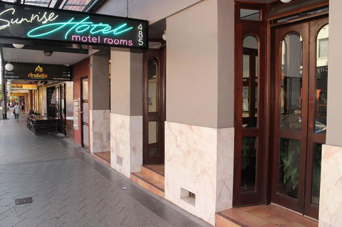 Newtown Cozy Stays - Tourism Gold Coast 0