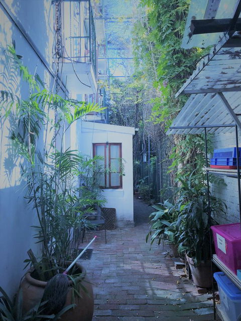 Newtown Cozy Stays - Tourism Gold Coast 11