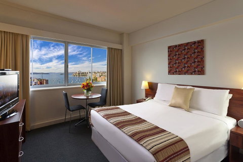 Macleay Hotel - Tourism Gold Coast 11