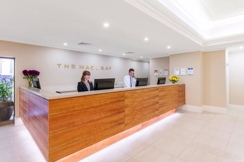 Macleay Hotel - Tourism Gold Coast 2