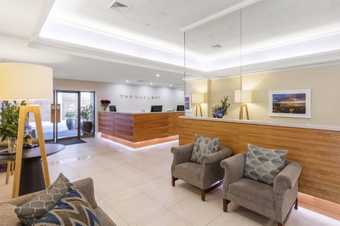 Macleay Hotel - Tourism Gold Coast 4