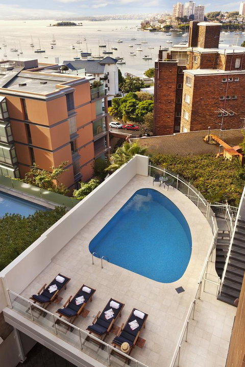 Macleay Hotel - Tourism Gold Coast 24