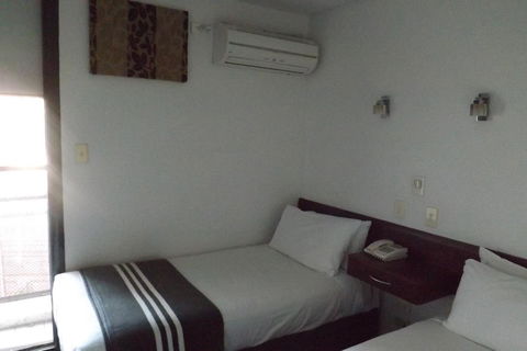 Hotel Hacienda - Tourism Gold Coast 20
