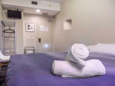 Big Backpackers Hostel - Tourism Gold Coast 2