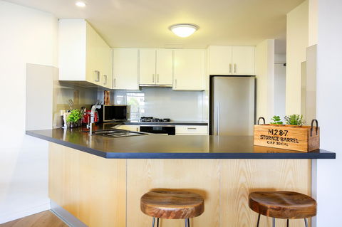 Vibrant Inner-city Living - Darling Harbour Fringe - Tourism Gold Coast 5