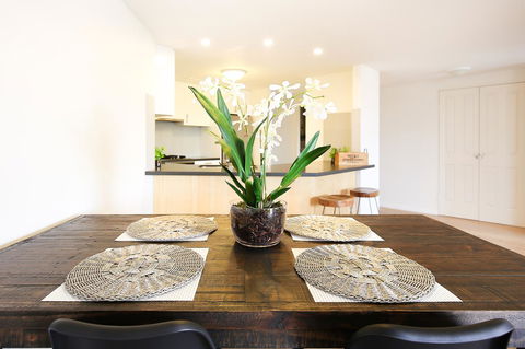 Vibrant Inner-city Living - Darling Harbour Fringe - Tourism Gold Coast 8