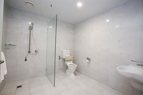 The Lucky Hotel - Gold Coast 36
