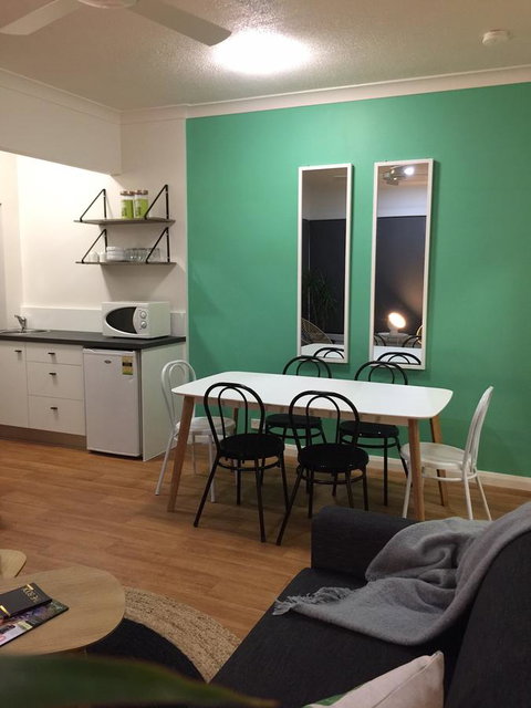 Hibiscus Motel - Tourism Gold Coast 18