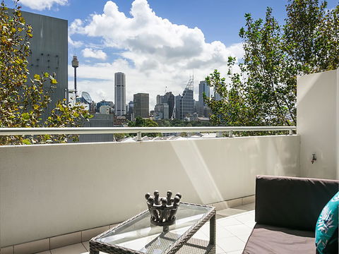Lower Bridge And Sails - Executive 2BR Darlinghurst Apartment With Balcony And Rooftop Views - Tourism Gold Coast 6