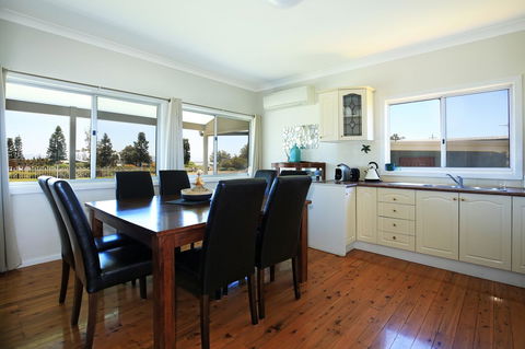 Glory @ Culburra - Absolute Beachfront - Pet & Family Friendly - Tourism Gold Coast 4