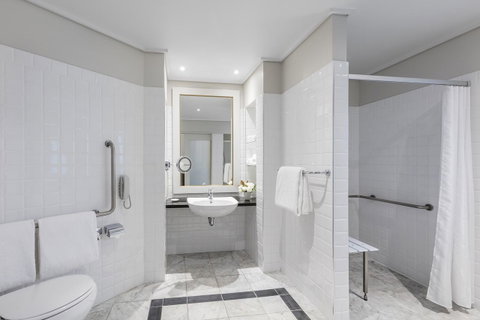 Radisson Blu Plaza Hotel Sydney - Tourism Gold Coast 33