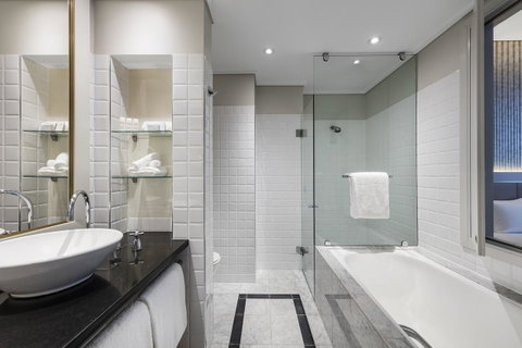 Radisson Blu Plaza Hotel Sydney - Tourism Gold Coast 27