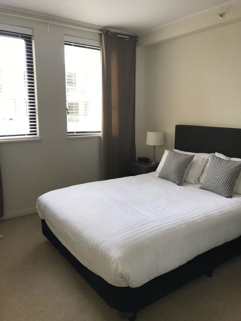 Wyndel Apartments - Apex North Sydney - Tourism Gold Coast 13