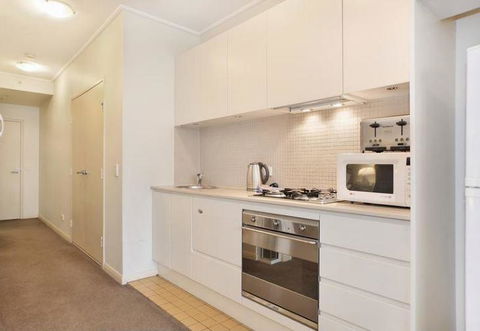 Wyndel Apartments - Apex North Sydney - Tourism Gold Coast 12