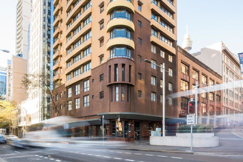Seasons Harbour Plaza - Tourism Gold Coast 23