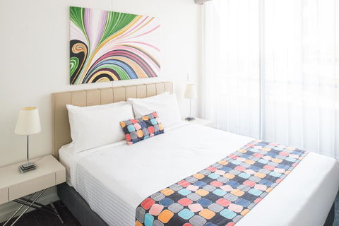 Seasons Harbour Plaza - Tourism Gold Coast 0