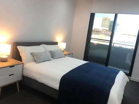 Specious Apartment With 2 Large Bedrooms - Tourism Gold Coast 7