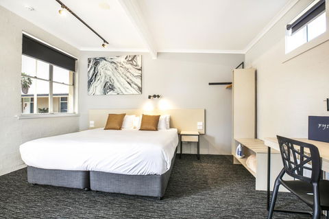 Nightcap At Colyton Hotel - Tourism Gold Coast 20