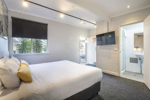 Nightcap At Colyton Hotel - Tourism Gold Coast 36