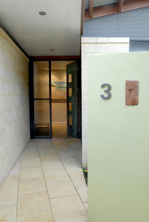 By The Beach B&B Self Contained Apartments - Tourism Gold Coast 26