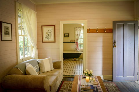 Arcadia - The Barn Cottage & Rosehill Cottage - Tourism Gold Coast 20